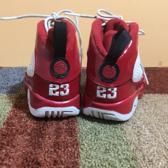 Air Jordan 9 Retro